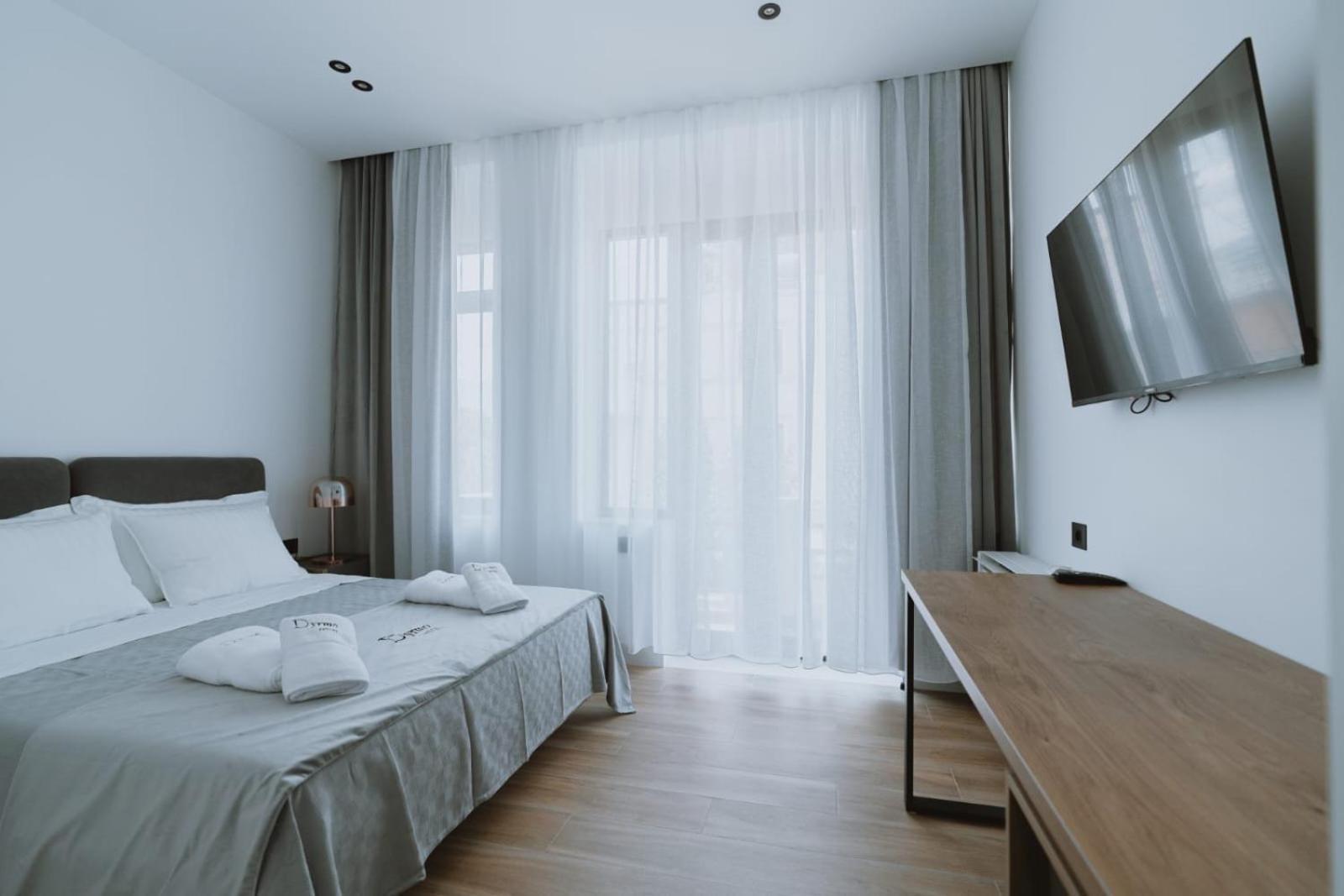Dyrmo Hotel Berat Extérieur photo